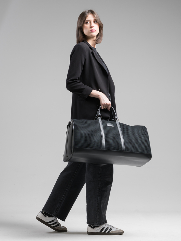 TRAVELCHIC/ NERO-C