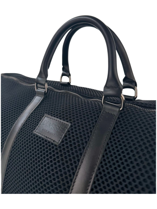 TRAVELCHIC/ NERO-C